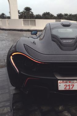 artoftheautomobile:  McLaren P1 via GTSpirit