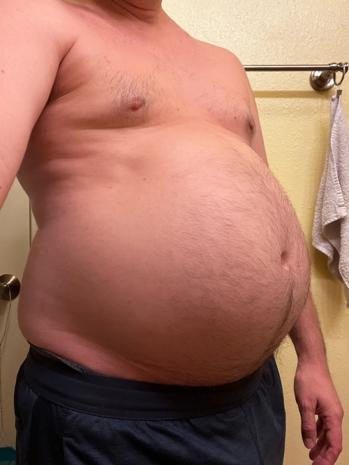 You Have The Sexiest Belly On This Site By Far! Your Pics And Videos Are Always Point On. Cant Wait For