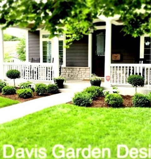 Concrete Pavers Front Yard Design Ideas For A Mid-sized Transitional Partial Sun Front Yard Concrete