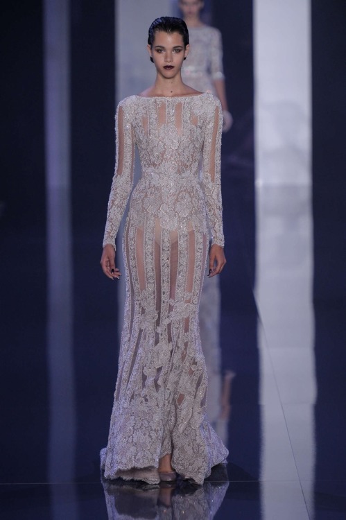 zealous4fashion:  Ralph & Russo Haute Couture Fall Winter 2014/15 Collection (1/3) Photosets: (2/3) (3/3)