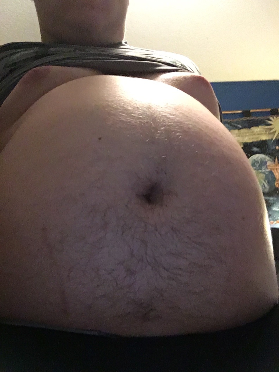 bigbellyboy77:Filled up my fat tank with 4000 calories of McDonald’s!