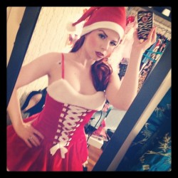 infinitelosersonline:   Ludella Hahn as Mrs. ClausÂ   