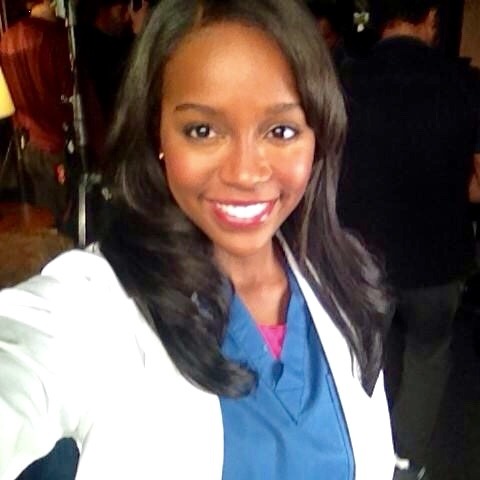 tessanjali:  aja naomi king + selfies 