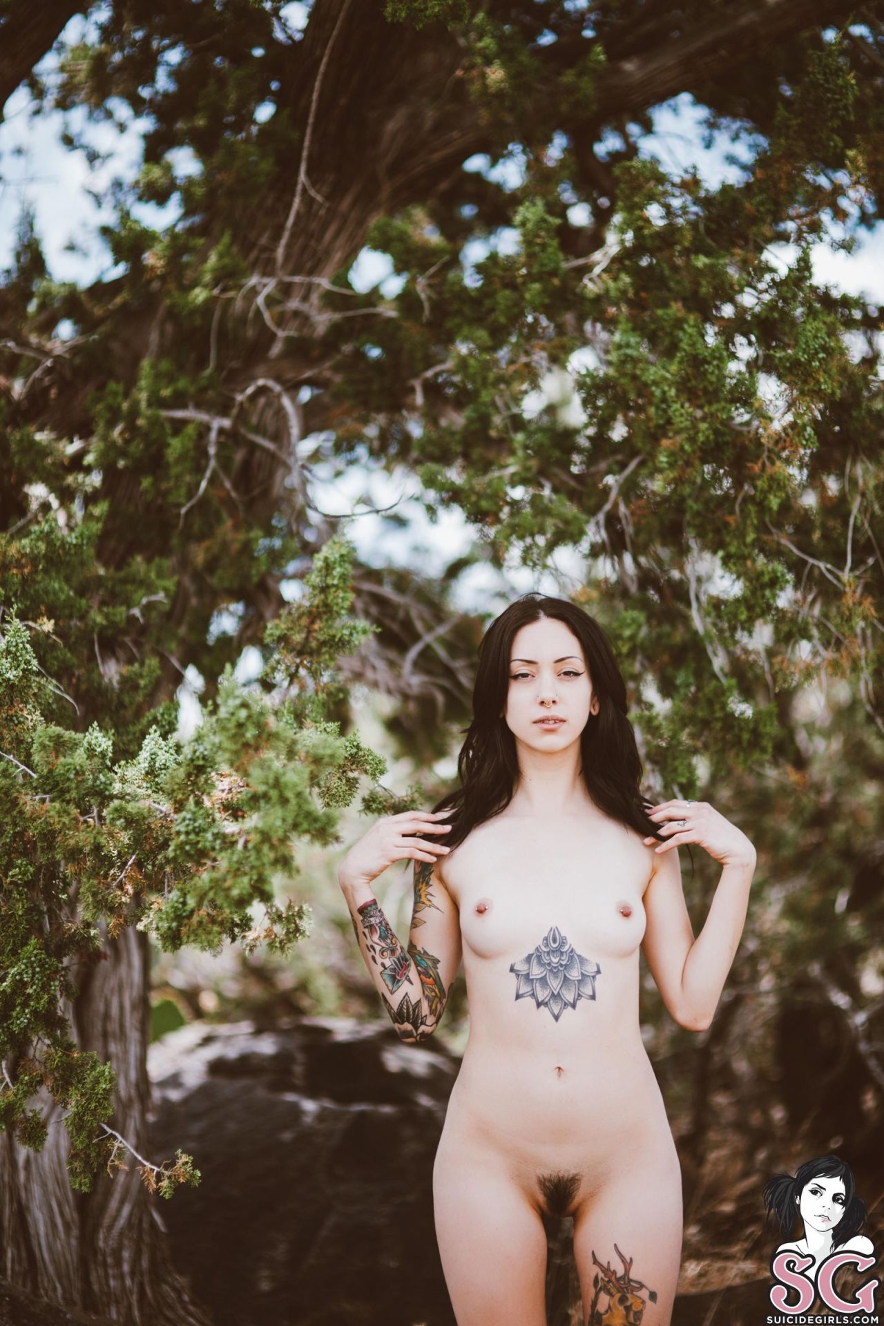 beautiful naked girls with tattoos