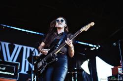 pvris-love:  @lynngvnn of PVRIS  in San Diego,