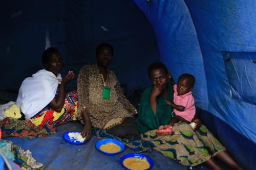 Congolese refugees in the Nyakabande refugees transit camp in Kisoro, Uganda | November 9, 2013 Phot