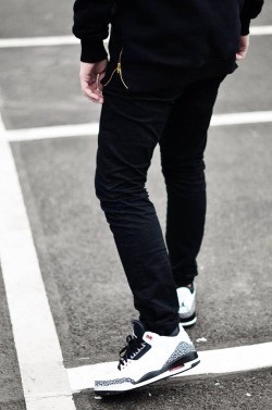 dieusimeti:  all—-white:  all white, the best in streetwear clothing and lifestyle goods.
