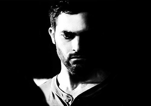 capstiles-deactivated20140602:  The Black & Whites of Season 3 