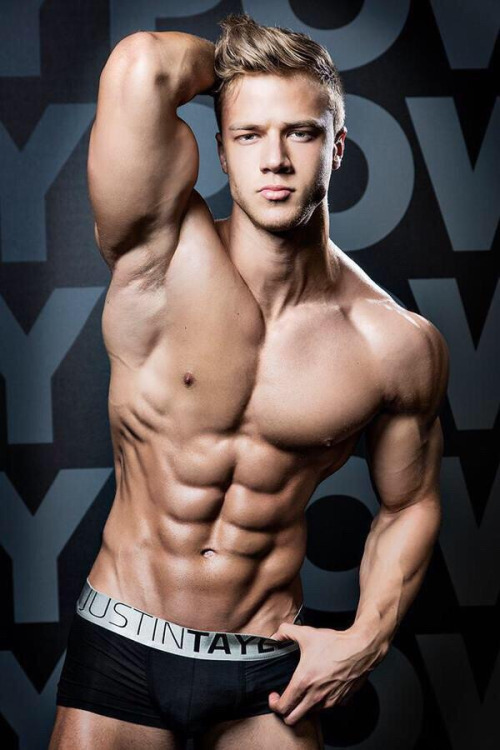 Porn photo attila toth  @beautifulandhotguy