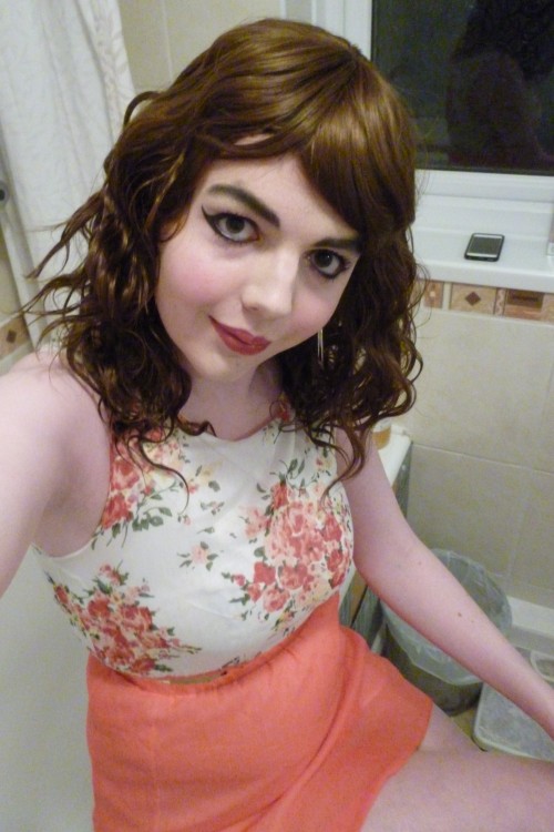 PicturesHaven’t worn this dress in a while, it looks absolutely adorable with the new wig and heels!