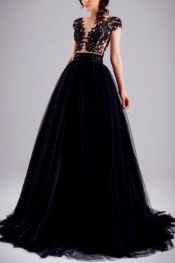 fashion-runways:    CHRYSTELLE ATALLAH Couture