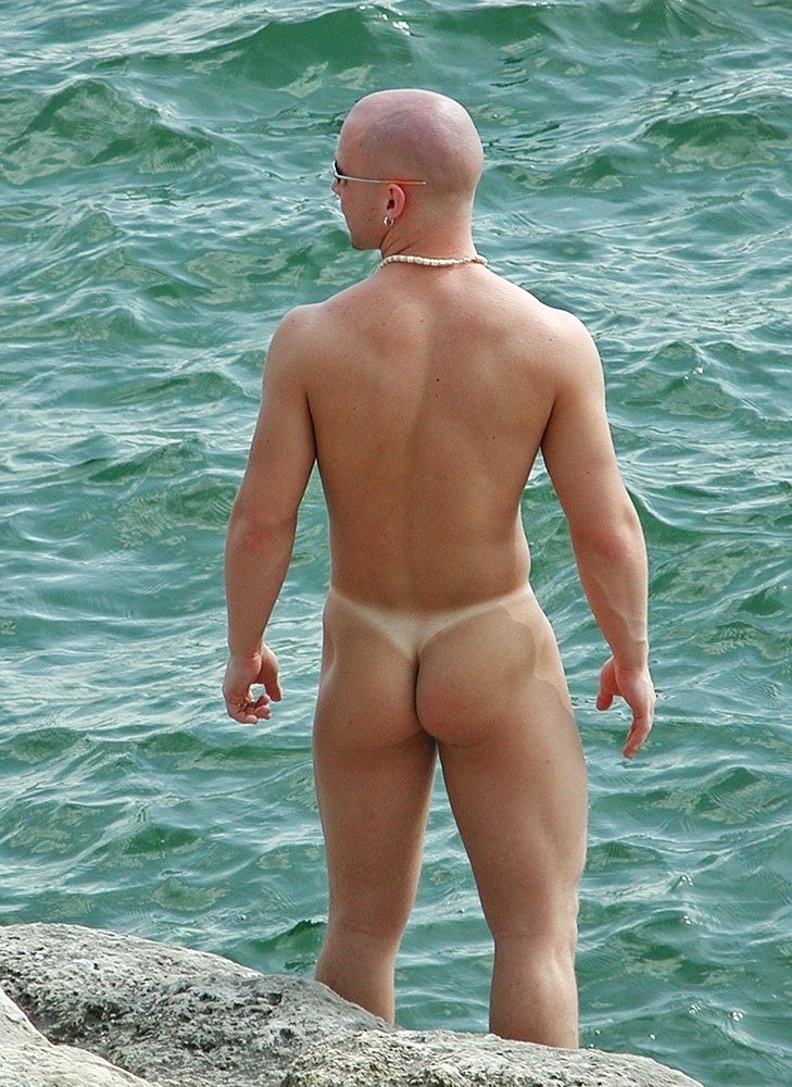 exposingexhibitionists:  And now we celebrate the male ass. Bare, exposed. Young,