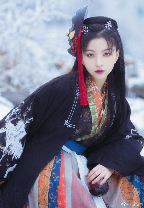 hanfugallery:chinese hanfu &amp; hairstyles &amp; makeup