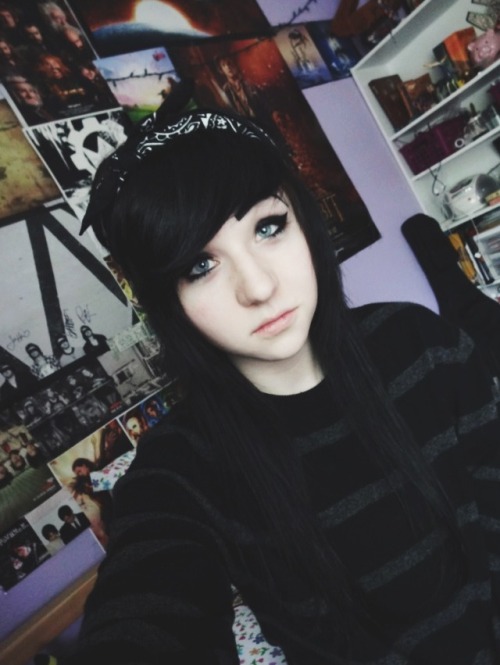 hitori-neko:  I need coffee. 