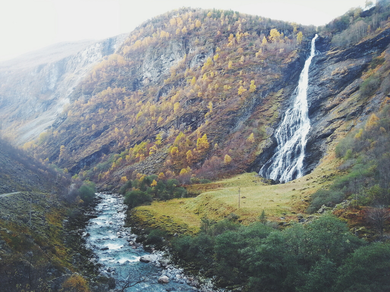 travelingcolors:  Vettifossen | Norway (by Atle Ronningen) 