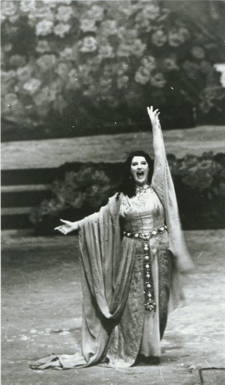 historicalsingers:Kirsten Flagstad as Kundry (1938)
