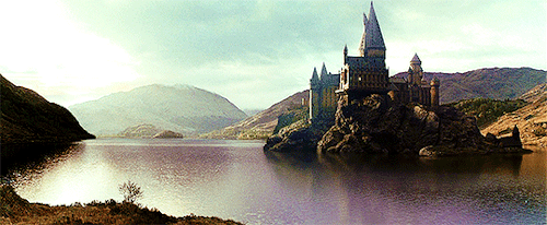 acarnivalofidiots:hp meme  1⁄3  locations ⟶ hogwarts school of witchcraft and wizardry 