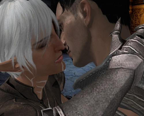 1000saturdaymornings: Dorian and Fenris getting to know each other. Inspired by a scene from TCRegan