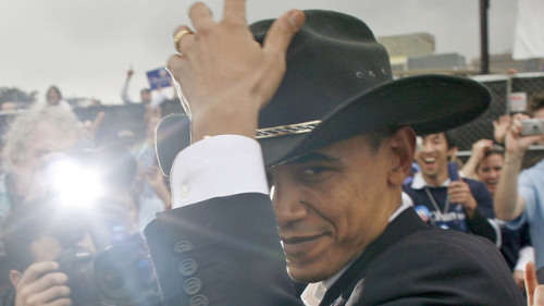 purified-zone:snakethegamer:Why does Obama look like he’s about Destroy Mother Base