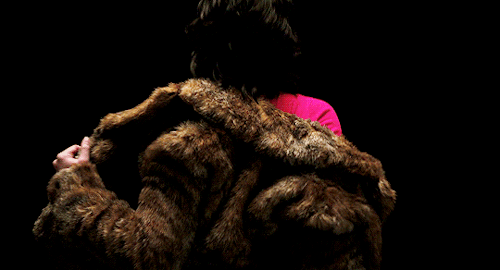 benafflecks:Do you want to touch my neck?Under the Skin (Jonathan Glazer, 2013)