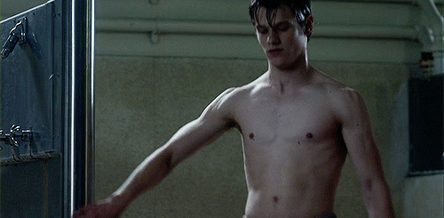 Macgyver Nude