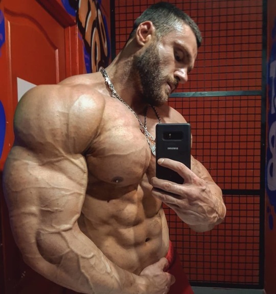 aron1265:  Kirill khudaiev 