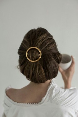 pureandsimpleblog:Simple golden moon barrette.