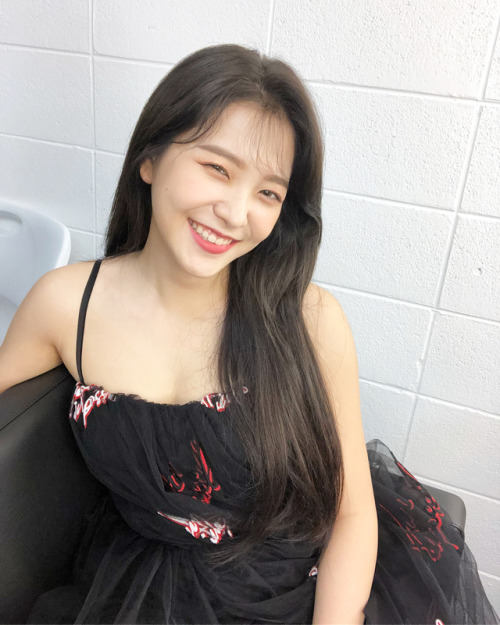 fyeahred-velvet:180904 Yeri instagram update#CHICMagazine