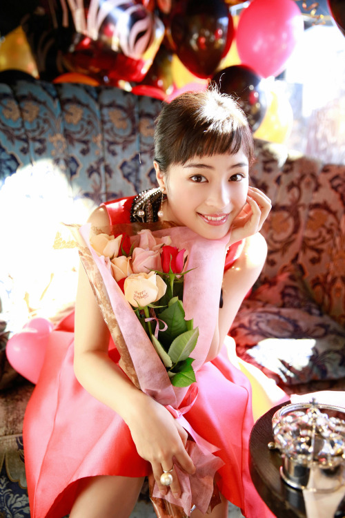 yepaos:  #周六发布# 広瀬すず(广濑铃 , Suzu Hirose）生 日：1998-06-19身 高：158三 围：B77 W56 H80 