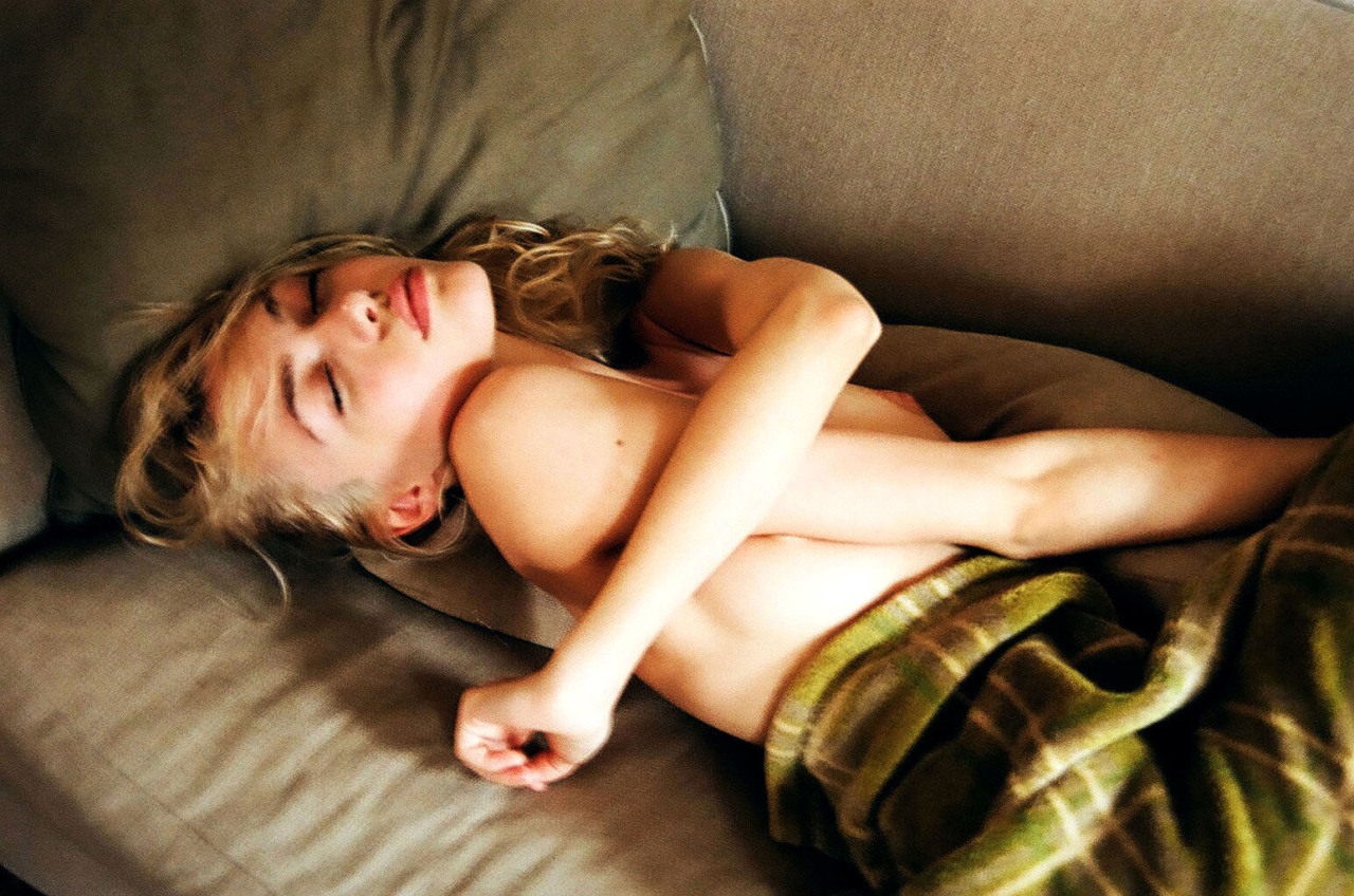 dylanforsberg:  Cora Keegan, 2011 http://www.dylanforsberg.com/ 