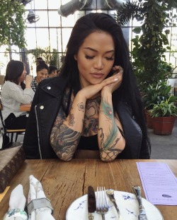 sexcretaryofstate:Asian Persuasion