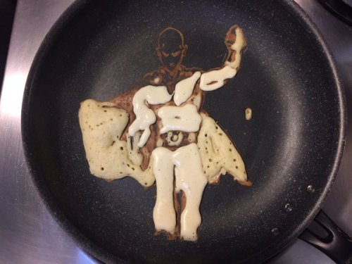 meganezaru:  @LaRicetta99 Pancake Art: Saitama from One Punch Man  