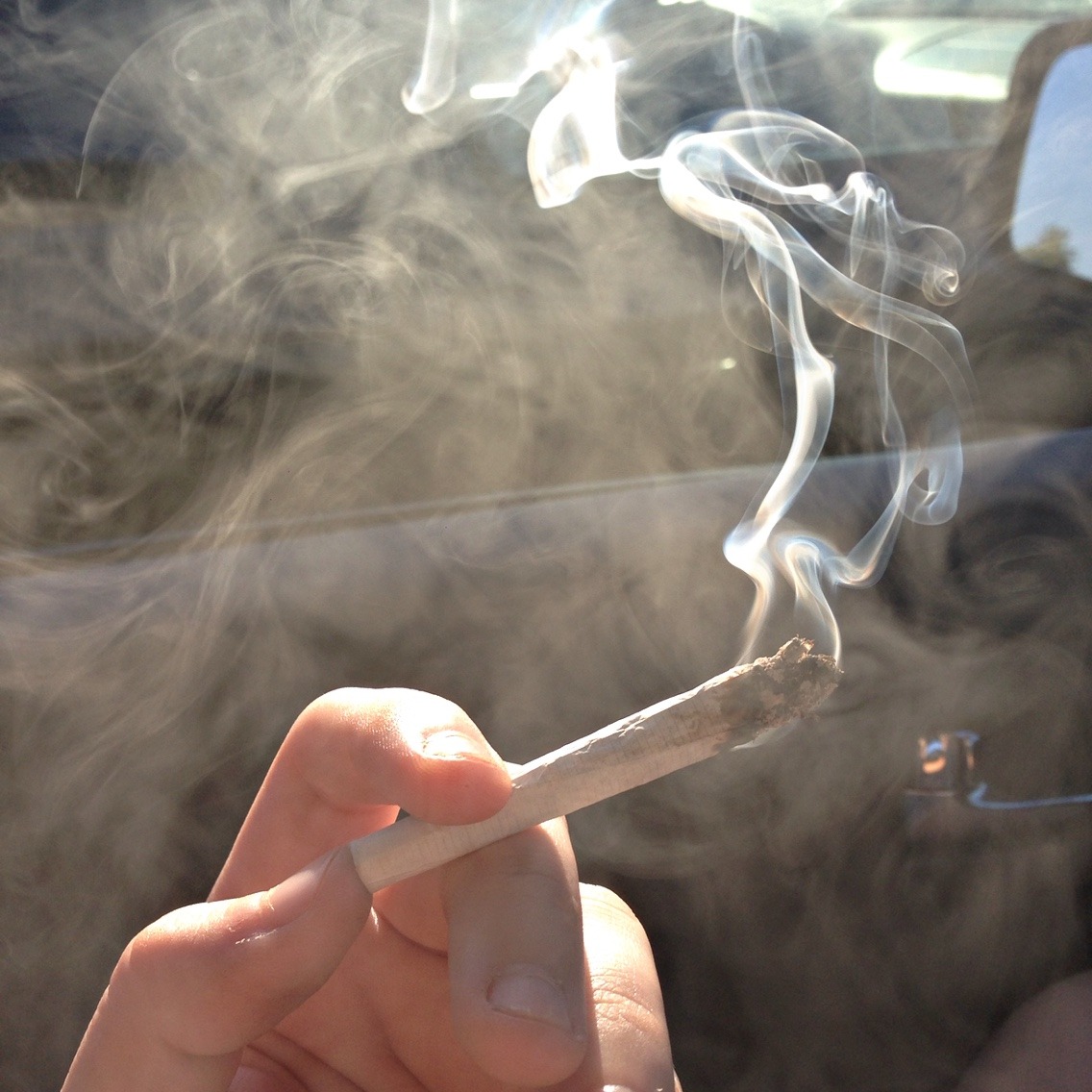 lustingmoon:   I’m never sour I’m just smokin something much louder 👽 
