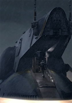 lledra:anakinskyguy:briansgifs:It’s genetic.But it did not hit Jango’s helmet if you watch closely.A