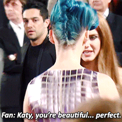 sluttyoliveoil:  “FAN” 