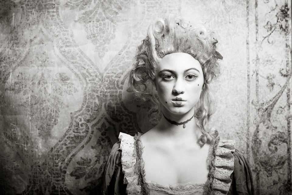 melanieleandro:  Rotten Marie Antoinette Photographer: Sam BreachModel: Morgan