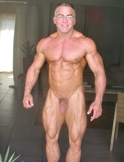 pecbiter:  Chris Filippelli Daddy I’d like to fuck, and want for Christmas.  