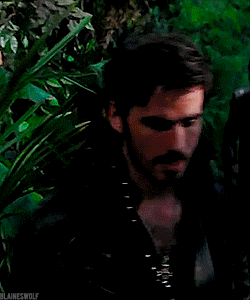 tl-hoechlin:Captain Hook in 3.08 ‘Think Lovely Thoughts’