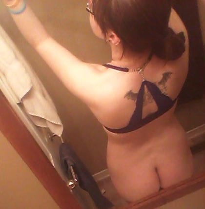 whatshermindsays:  I LOVE THIS BRA. And these pictures. And my tattoos. And my piercings. And my curves.  whatshermindsays ass ass ass