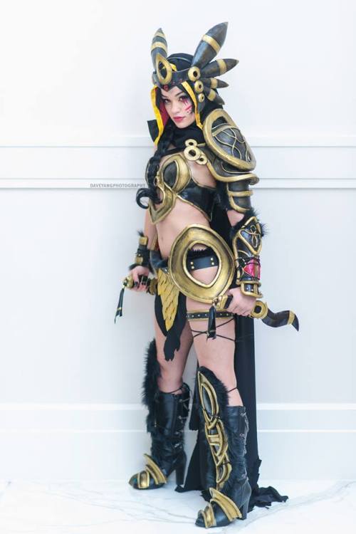 teddylacroix:kaytomp:queens-of-cosplay:Valkyrie eevesCosplayers: Lyz Brickley, Jessica Nigri, Gladzy