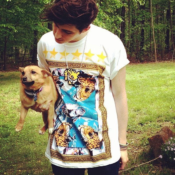 importerrobinson:  this adorable ass dummy has no idea he’s got white shit all