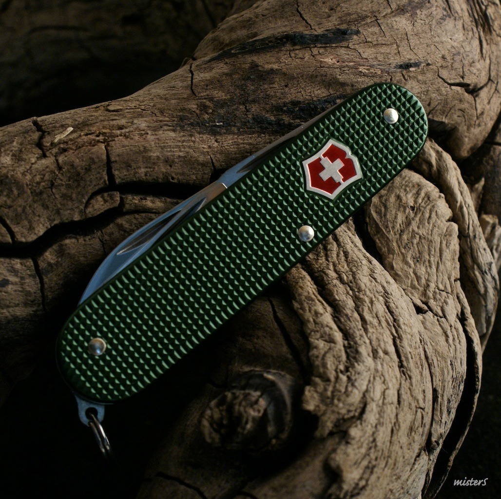 misters-pics:  Olive Drab Alox Cadet