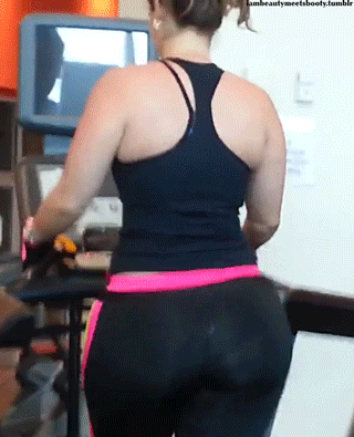 bigwhitebootygirls:  Baby got a nice round big white booty
