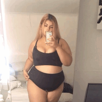 spookymonica:I got my new swimmers!!