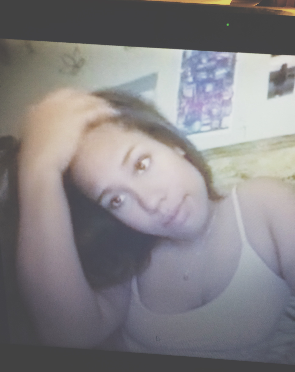 some blurry pics of bae bc I was too lazy to screenshot but she looks SO good :&rsquo;)