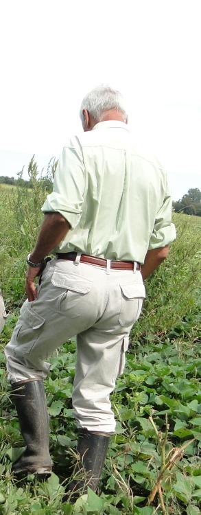 oldmenhere: justmybody: Requested Clothed pics Goddamn he has a nice ass