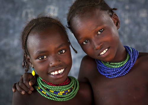 faith-in-humanity - Dassanech Tribe Girls, Omorate, Omo Valley,...