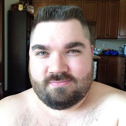 darthcubby:  directorbear:  Testing out the Flat Top (at Cybertron)  The hair and the beard look awesome… but I just can never seem to get over your eyes. They are truly stunning. YOU are truly stunning.