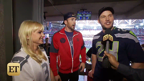 master-of-duct-tape:(x)I swear, Evans does not stop bouncing around this entire interview  Evans looks like a 5yo boy hahahahaha #teamevans