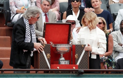 mcfffartney:  Roger Waters at the French Open (06/10/18)